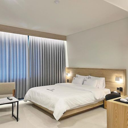 Gwangju Metropolitan City Brown Dot Hotel Gwangju Hanam מראה חיצוני תמונה